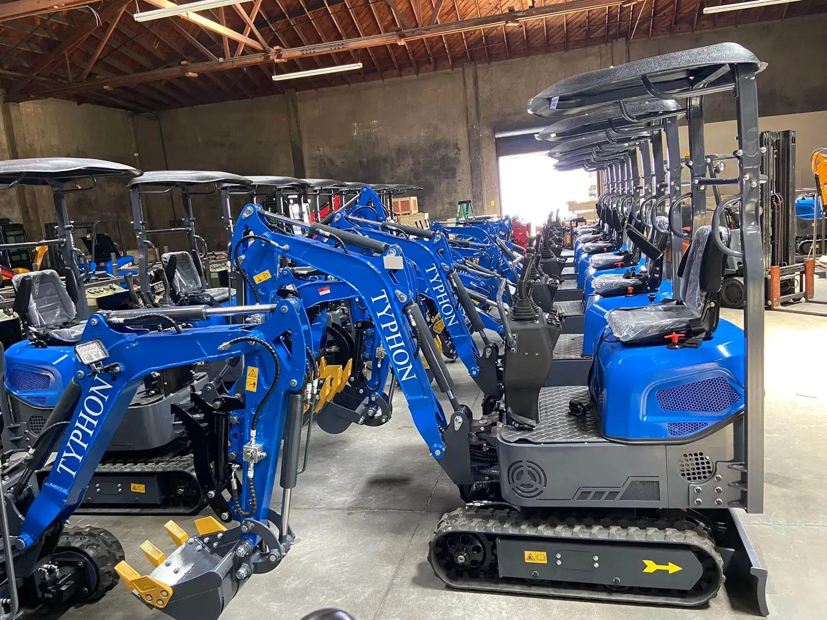 Warehouse equipment customer delivery